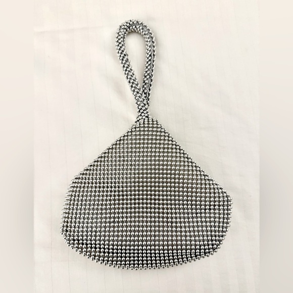 Jessica McClintock Staci Metal Silver Pearl Snap Puch Evening Wristlet Bag - Picture 2 of 7